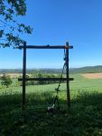 Bilderrahmen mit Blick Richtung Bentorf und Porta Denkmal