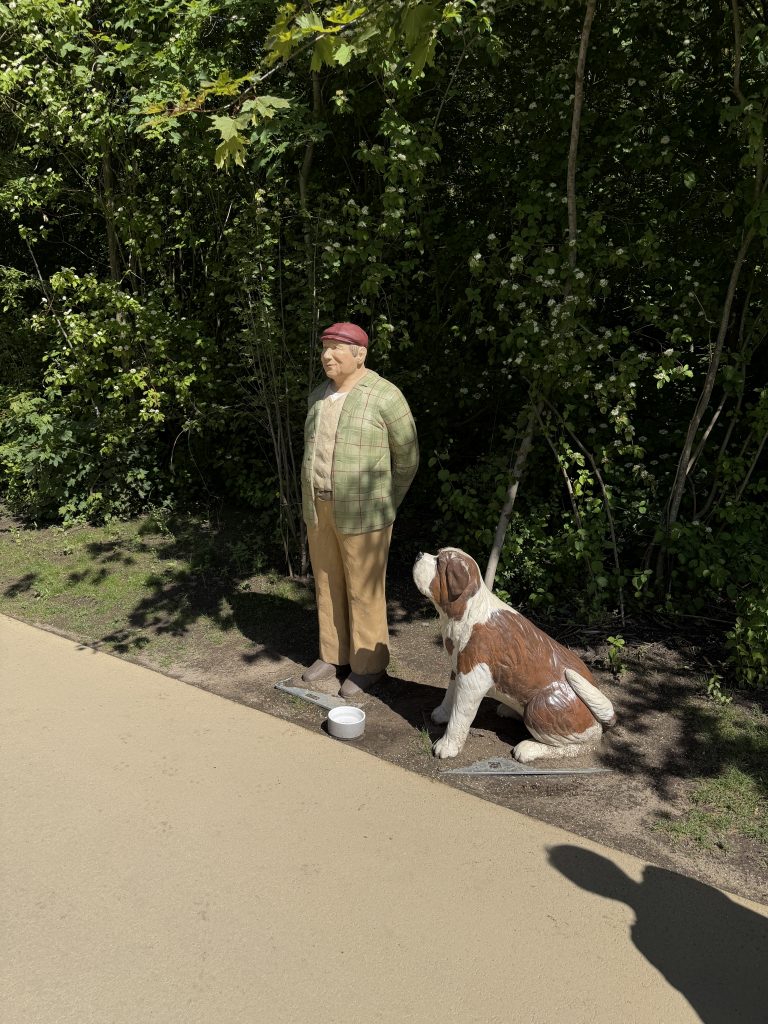 Alltagsmensch mit Hund
